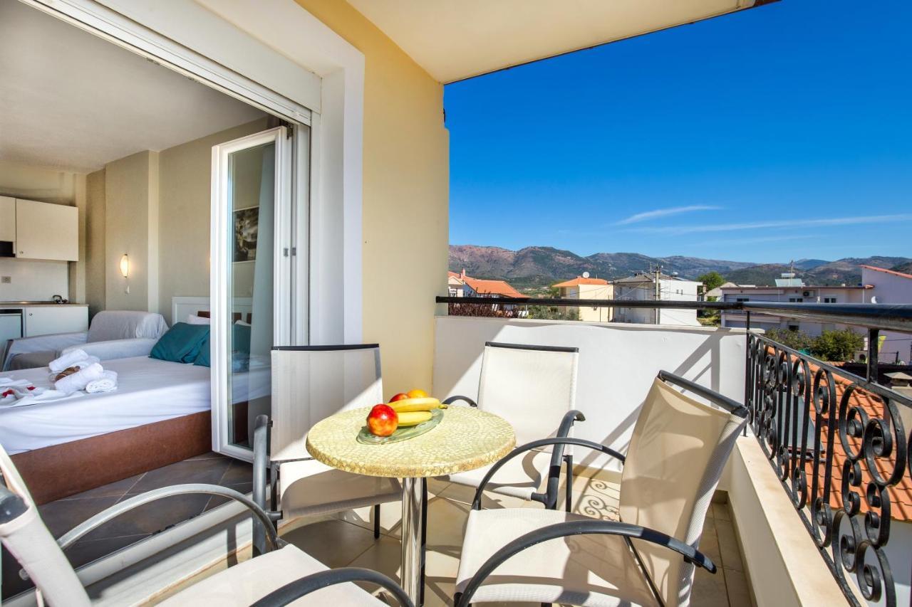 Aldebaran Hotel Apartments Лименария Экстерьер фото